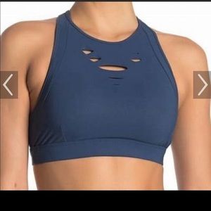 SALE!!!! NWT Alo Yoga Ripped Warrior Bra / Top sz M